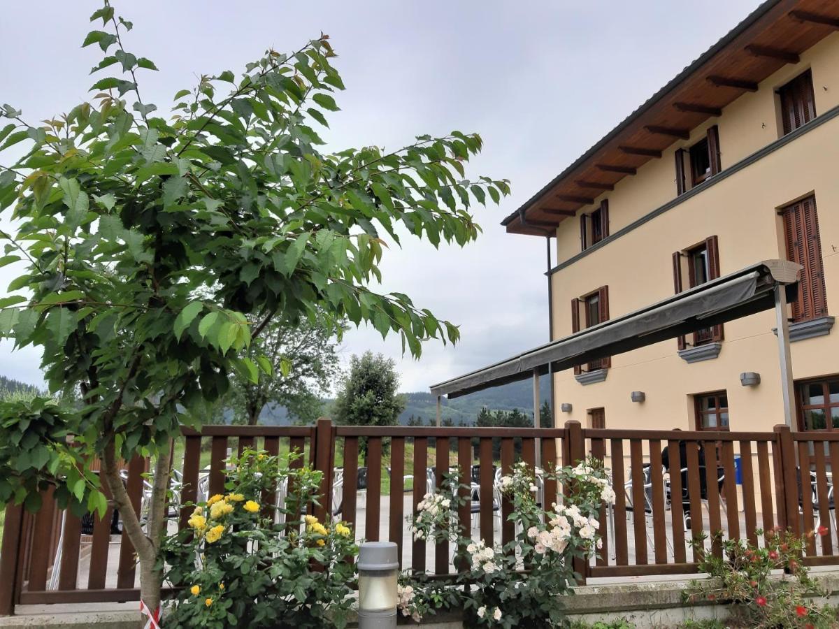 Hotel Santa Ana Arrasate/Mondragon Kültér fotó